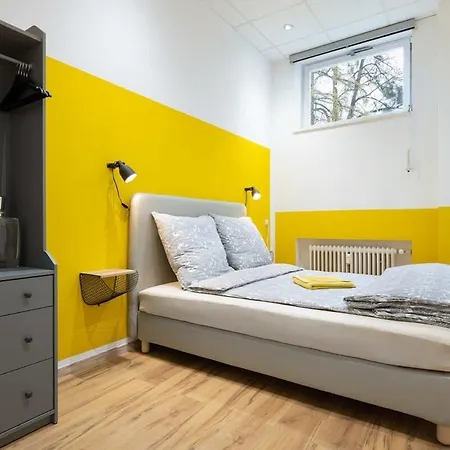 Big Near Rotkreuzplatz With 3 Bedroom For 12 Pax Apartment *