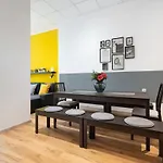 Big Near Rotkreuzplatz With 3 Bedroom For 12 Pax * 뮌헨