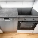 Big Near Rotkreuzplatz With 3 Bedroom For 12 Pax Apartamento